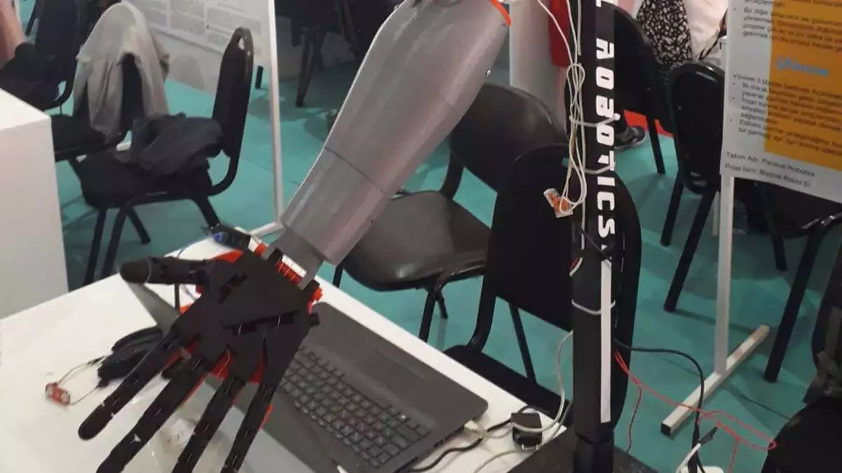 Biyonik robot kol ve el projesi teknofest finalinde 2 - teknoloji haberleri - haberton