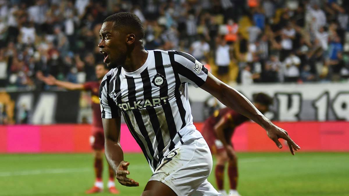 Büyük İzmir derbisinde Altayspor galibiyetle ayrıldı