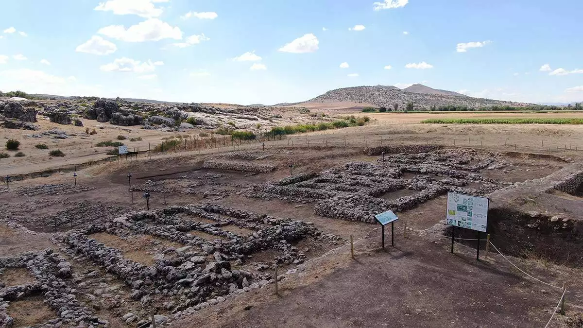 Cayonu hoyugunde 5 bin yillik sandik mezar bulundu 2 - kültür ve sanat - haberton