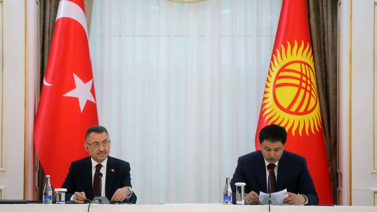 Cumhurbaşkanı Yardımcısı Fuat Oktay Kırgızistan'da