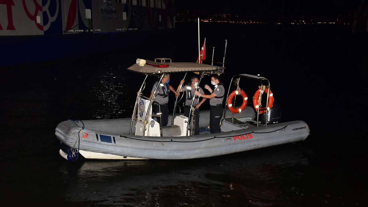 Denizde erkek cesedi bulundu