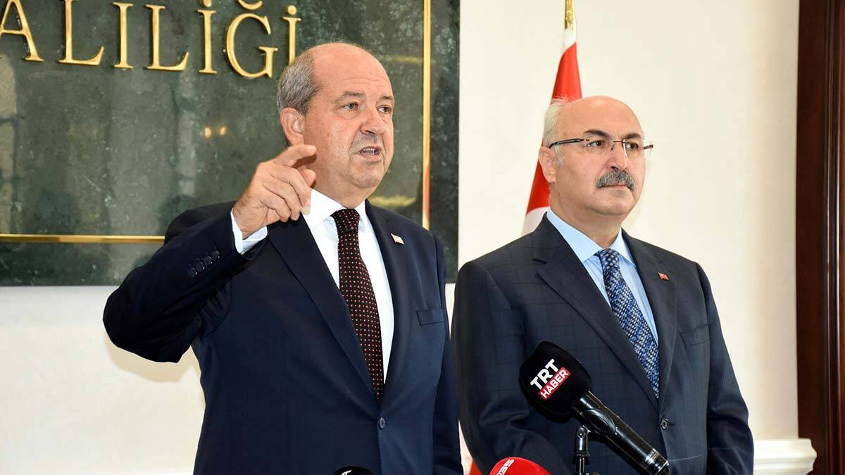 Ersin Tatar: Kıbrıs'ı koparma oyunlarına gelmeyiz