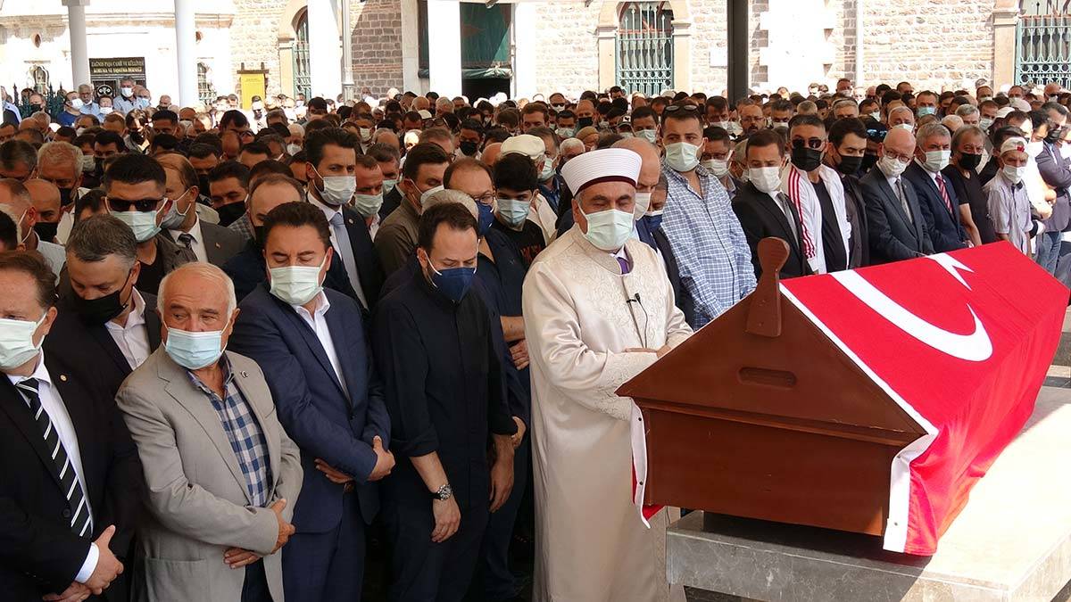 Eski Balıkesir Belediye Başkanı hayatını kaybetti