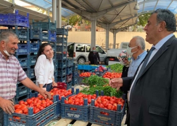 Vatandaş fileyi dolduramadan pazardan çıkıyor