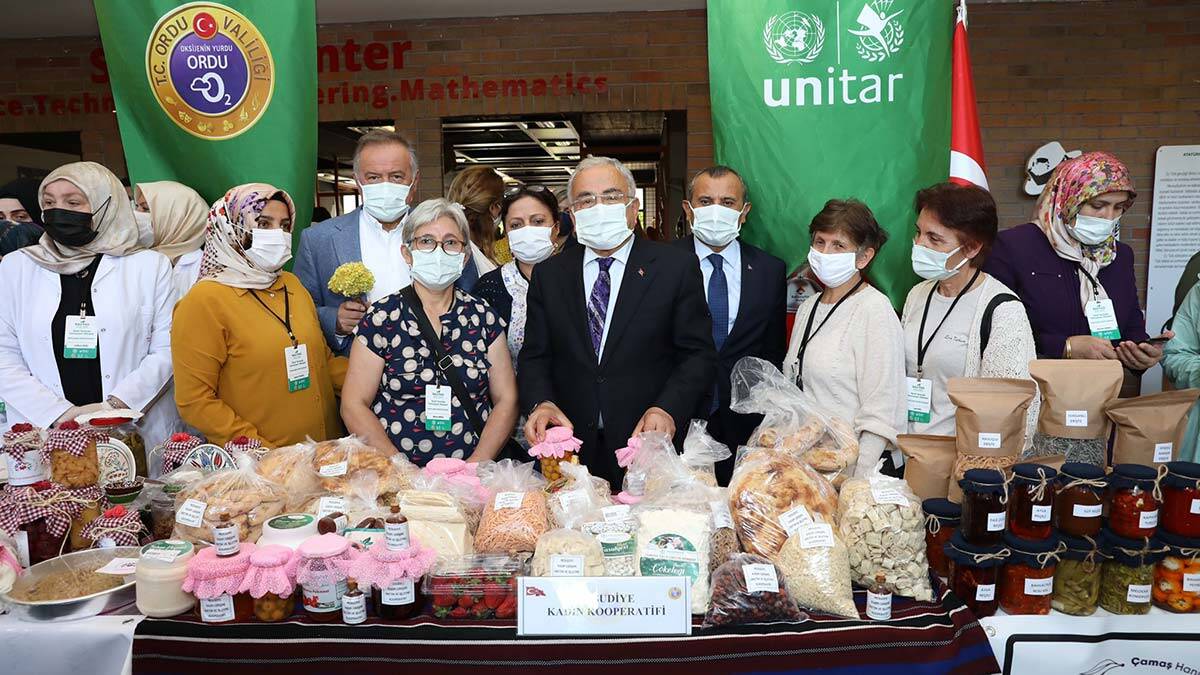 Gençlerin ve kadınların tarımdaki rolü mercek altında