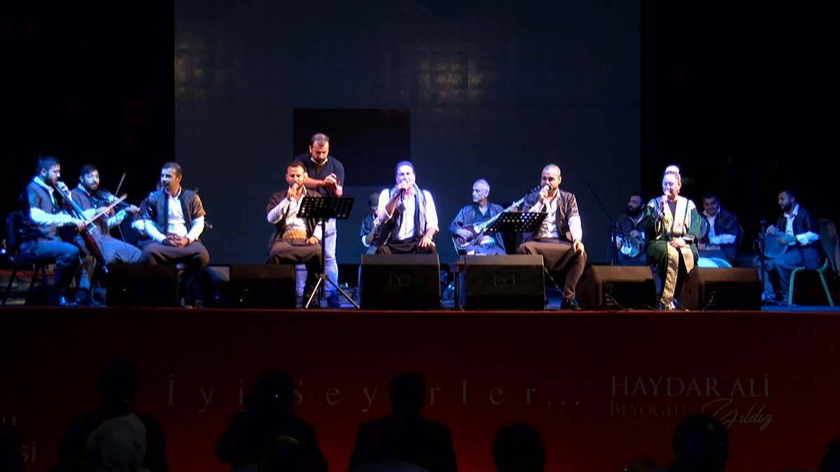 Hasköy Sahne'de sıra gecesi