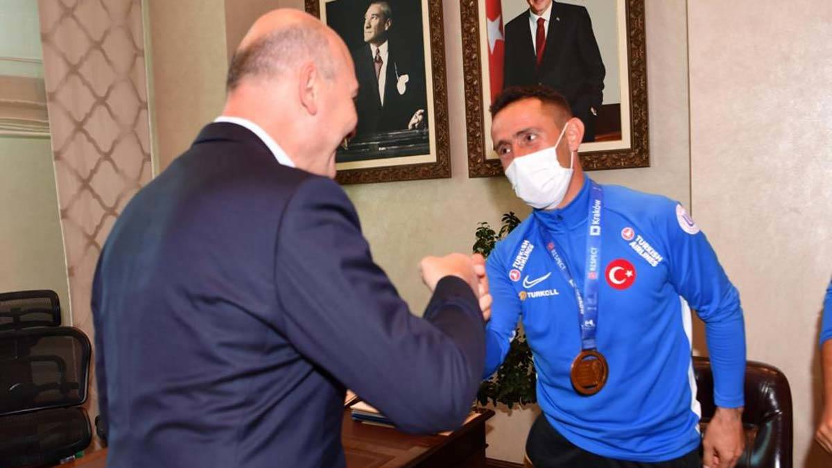 İçişleri Bakanı Ampute Milli Takımı'nı kabul etti