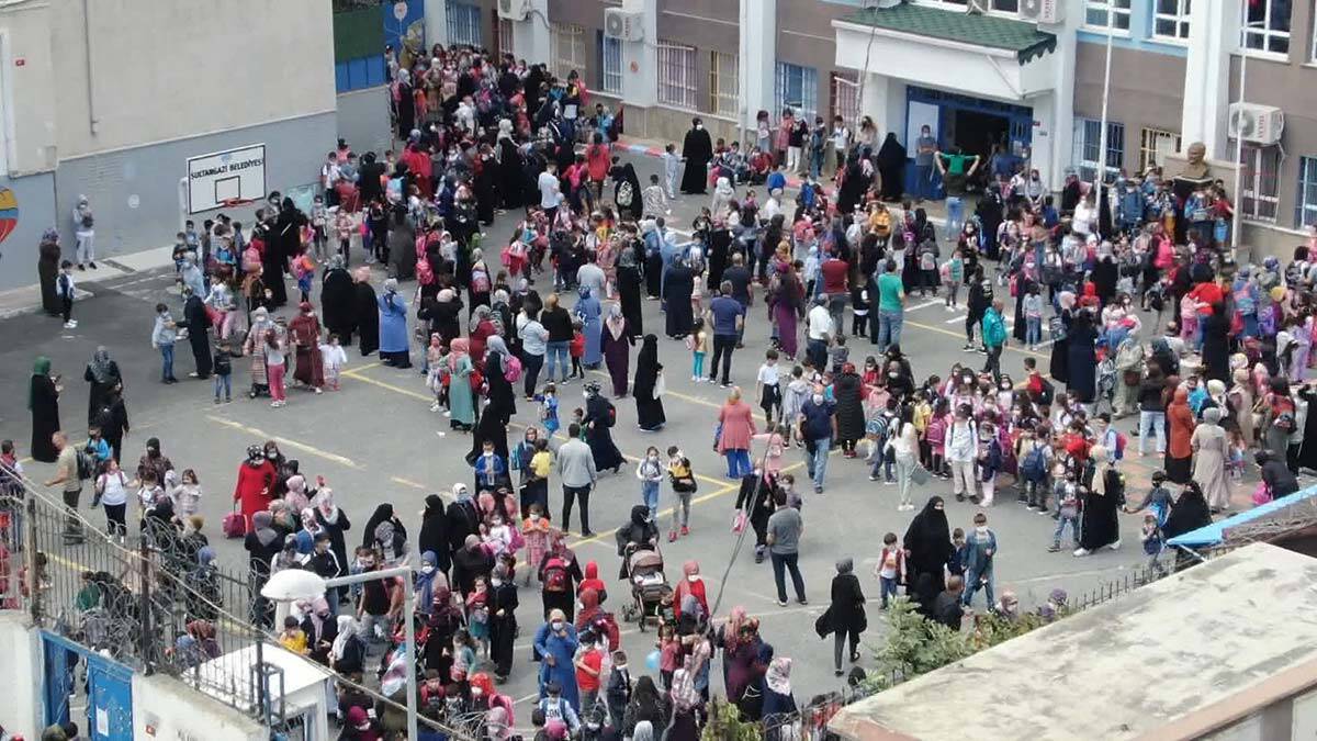 İstanbul'da 10 bin okul servisi yola çıkmadı