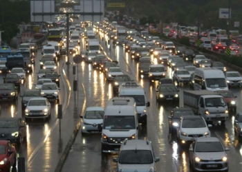 İstanbul'da trafik yoğunluğu sabah yüzde 69'a ulaştı