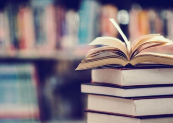Kalp Çarpıntısı adlı kitap müstehcen ilan edildi