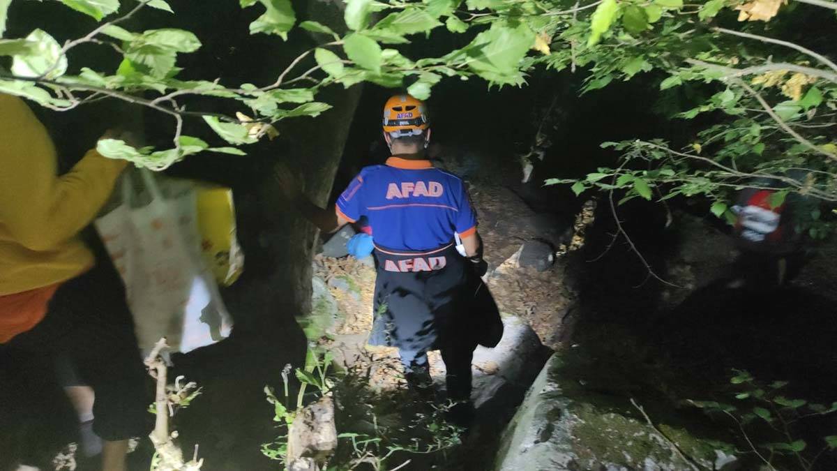 Kamp yaparken korkan gençleri AFAD kurtardı