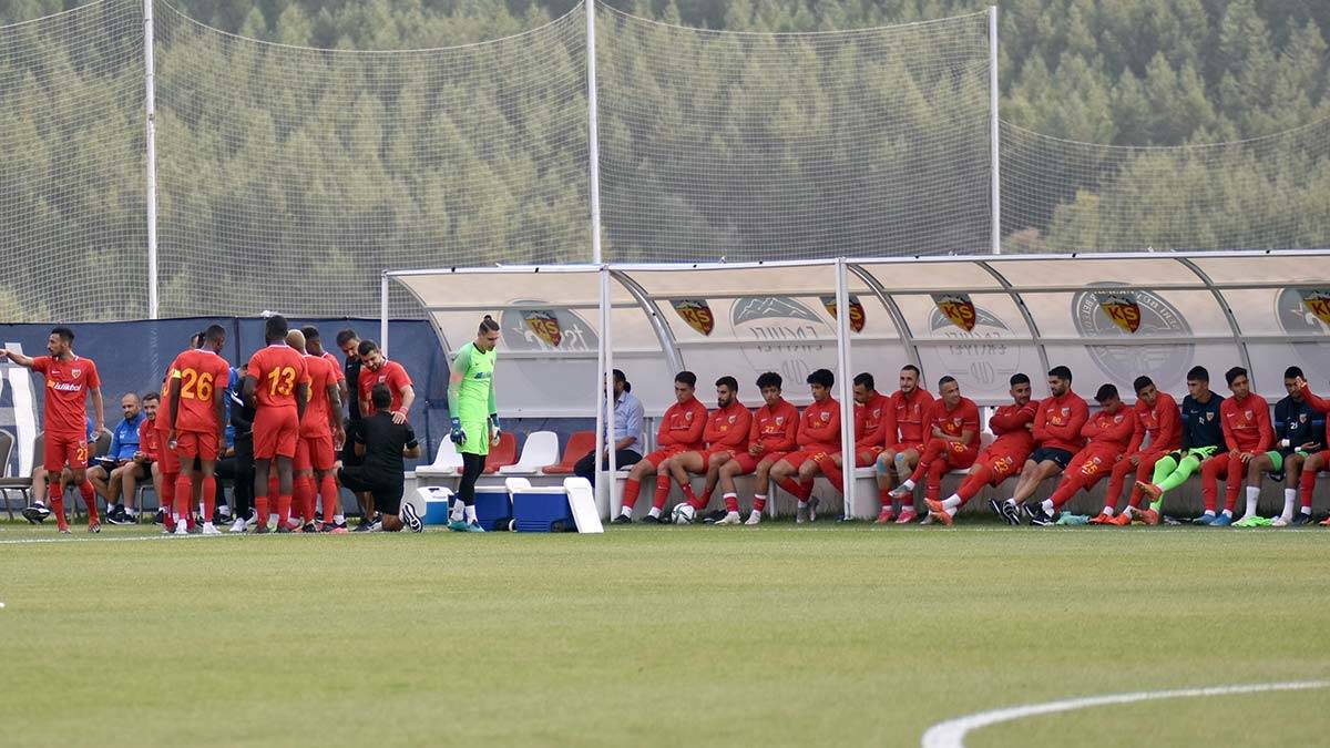 Kayserispor yeni sezonda 15 transfer yaptı