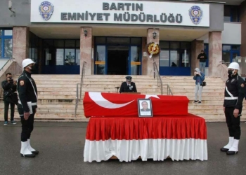 Kazada eşiyle ölen komiser yardımcısı için Bartın'da tören