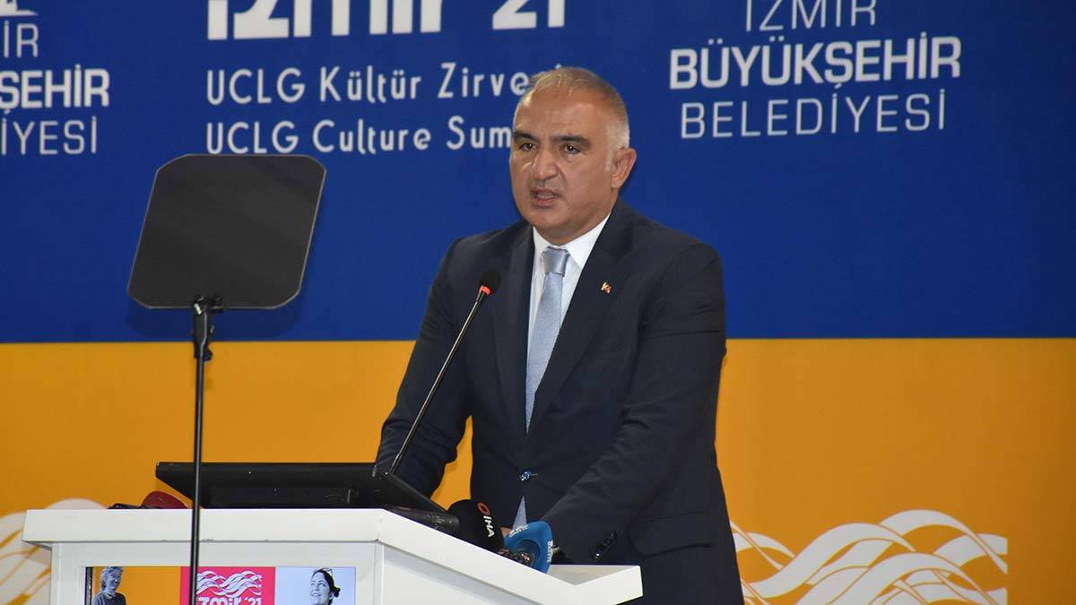 Kültür ve Turizm Bakanı: Ağırlığı altında eziliyoruz