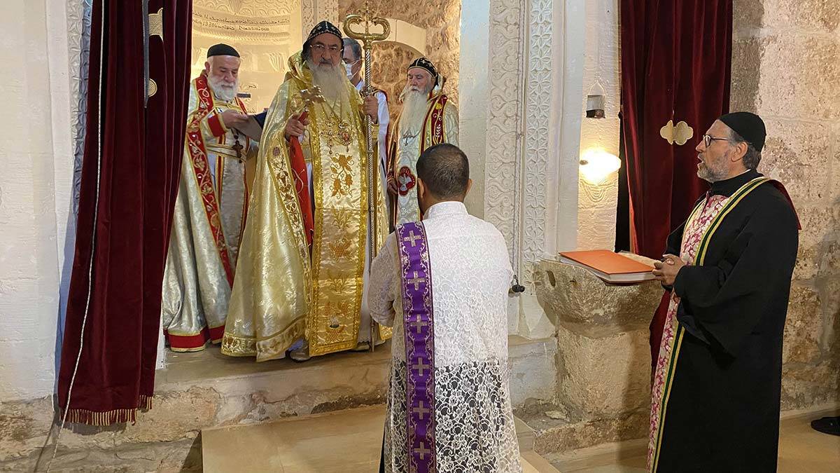 Midyat'ta 30 yıl sonra papaz töreni