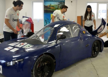 Öğrencilerden elektrikli otomobil: Tek şarjla 110 km