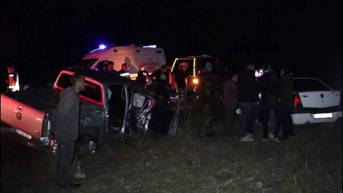 Otomobil ve pikap çarpıştı: 2 ölü, 6 yaralı