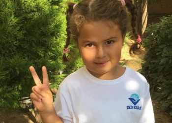 Öykü Arin ilkokula açık hava dersleri ile başladı