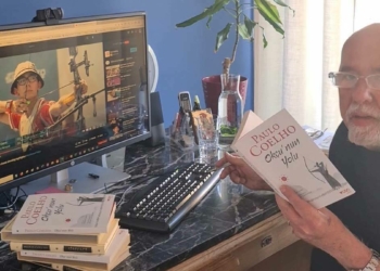 Paulo Coelho son kitabını Mete Gazoz'a adadı