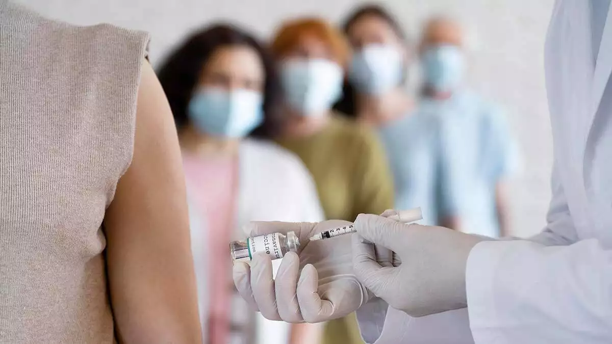Prof. Dr. Şener: i̇ki aşıyı bir defada yaptırmak mümkün