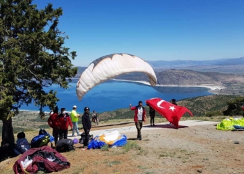 Salda Kayak Merkezi'nden izinsiz atlayış yasaklandı
