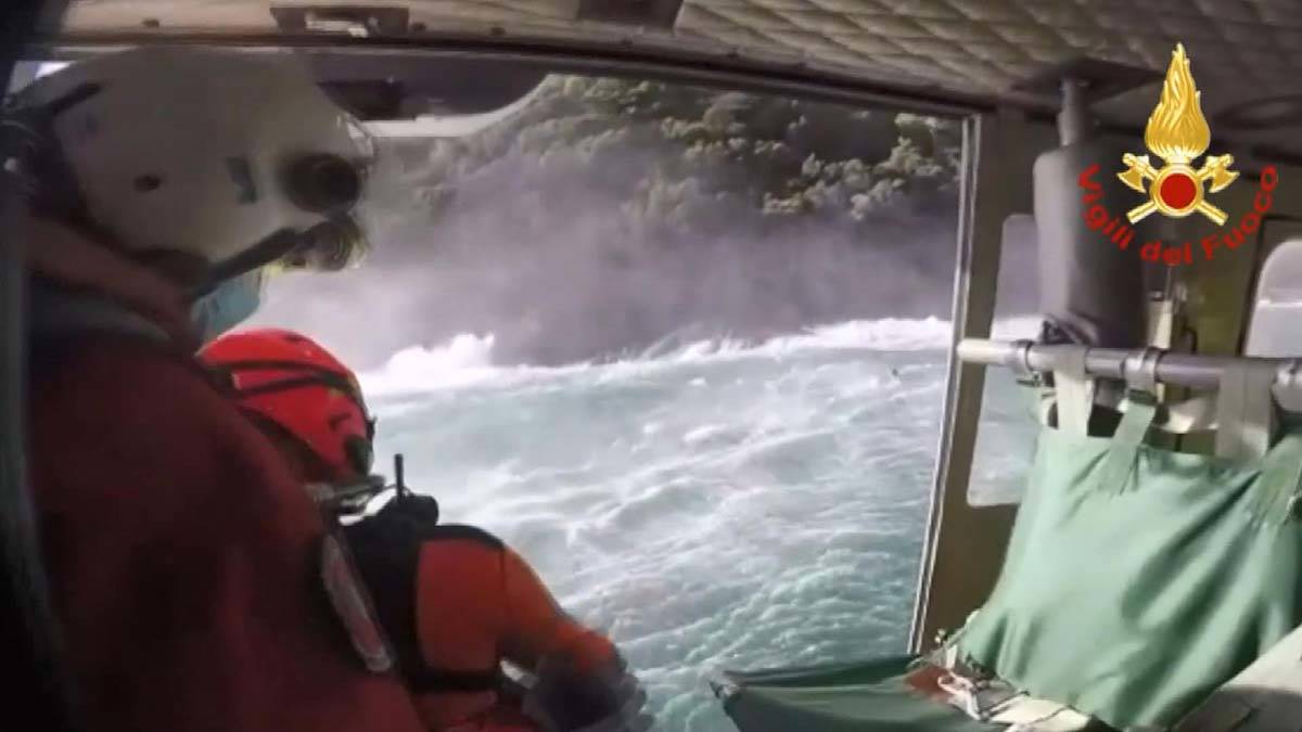 San Fruttuoso körfezinde yüzen genç akıntıya kapıldı