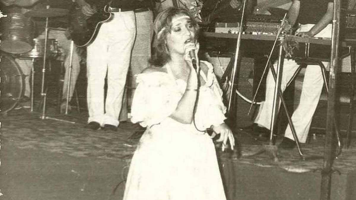 Şarkıcı Efkariye hayatını kaybetti