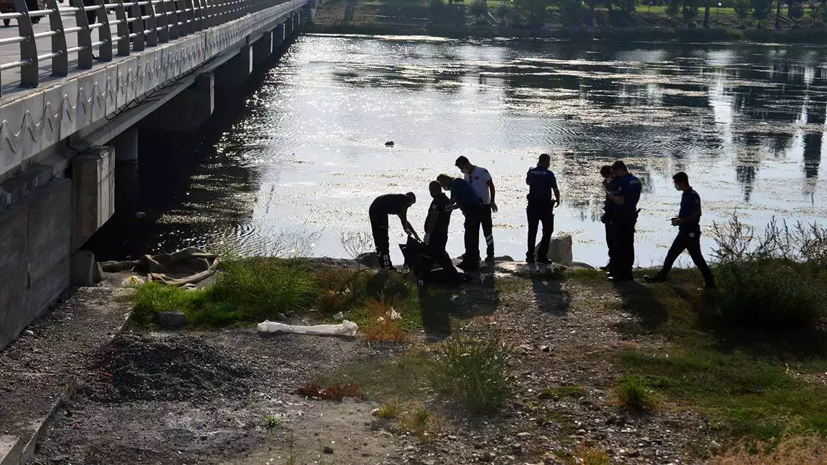 Seyhan nehri'nde erkek cesedi bulundu