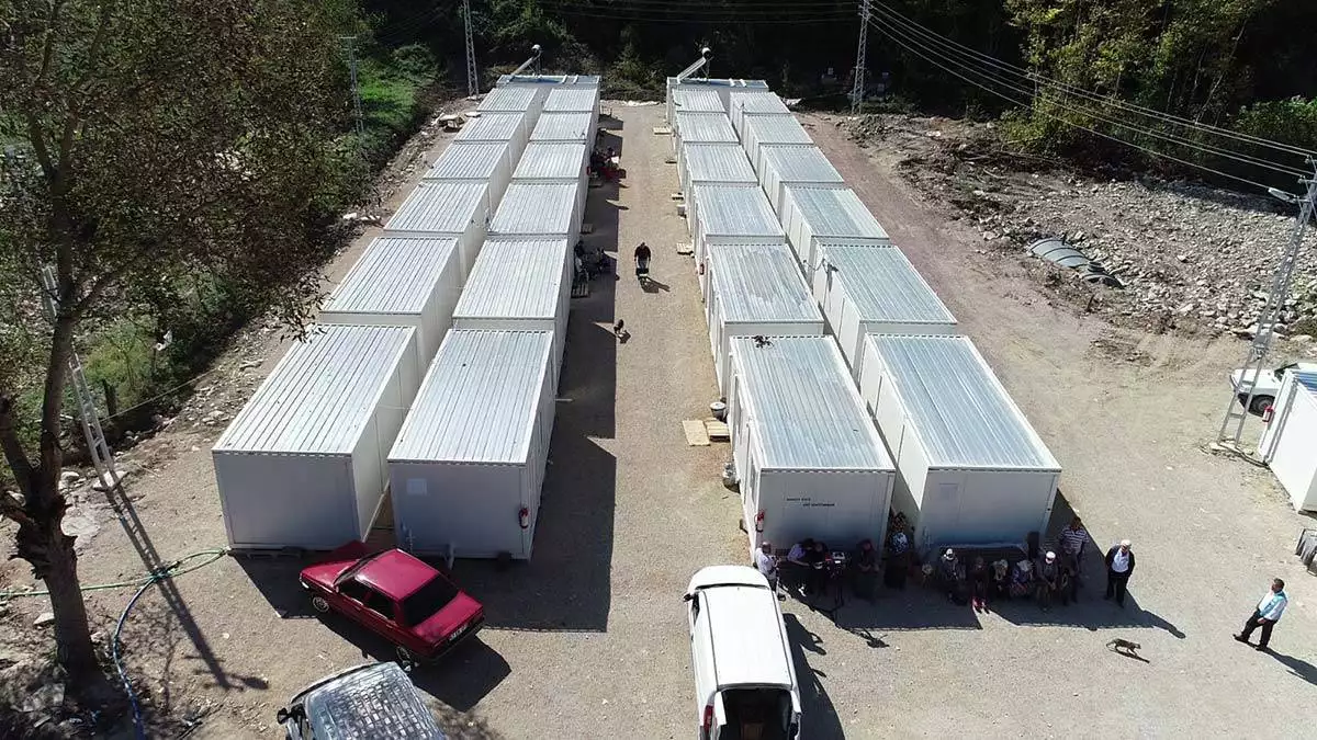 Sinop'ta selde evini kaybedenlere yaşam konteynerı