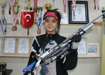 Türkiye rekortmeni Elif, Dünya Şampiyonası'na gidiyor