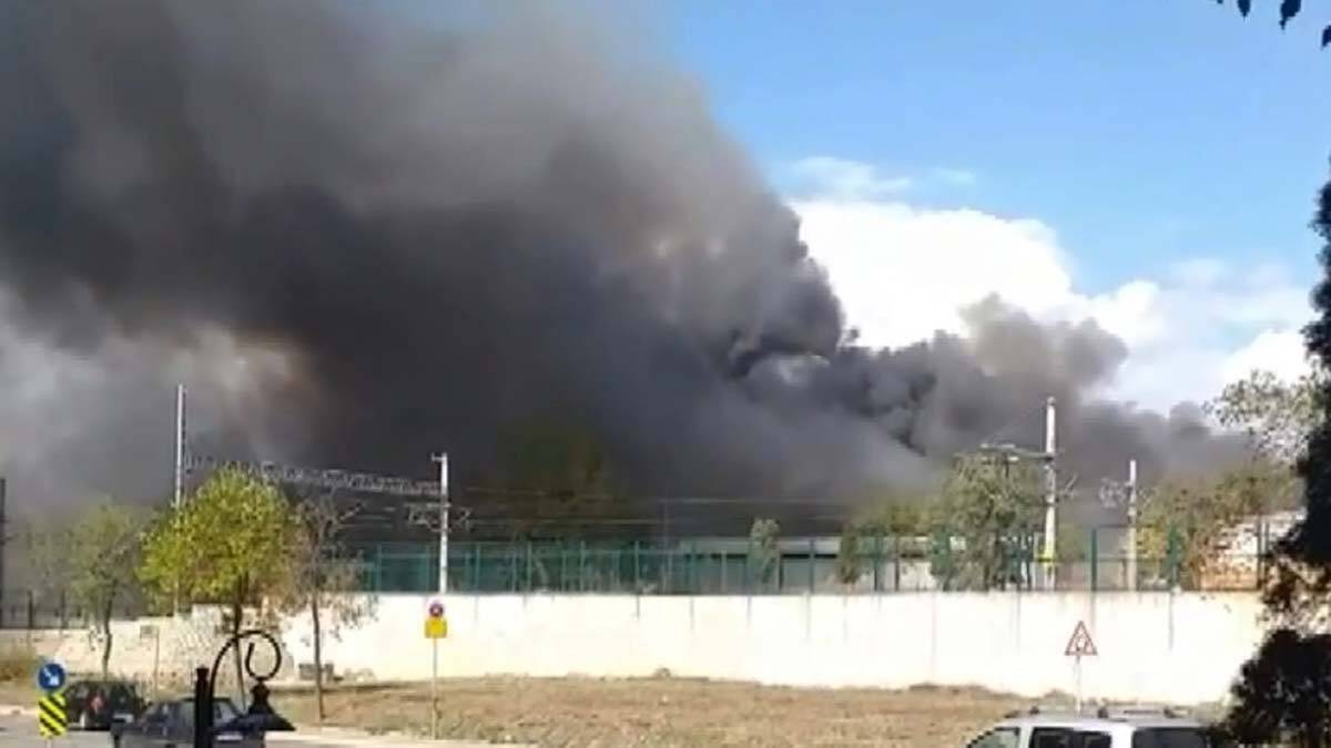 Tuzla'da fabrikada yangın çıktı