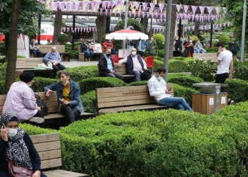 Vaka sayısı artan Trabzon'da maske kuralına uyulmadı