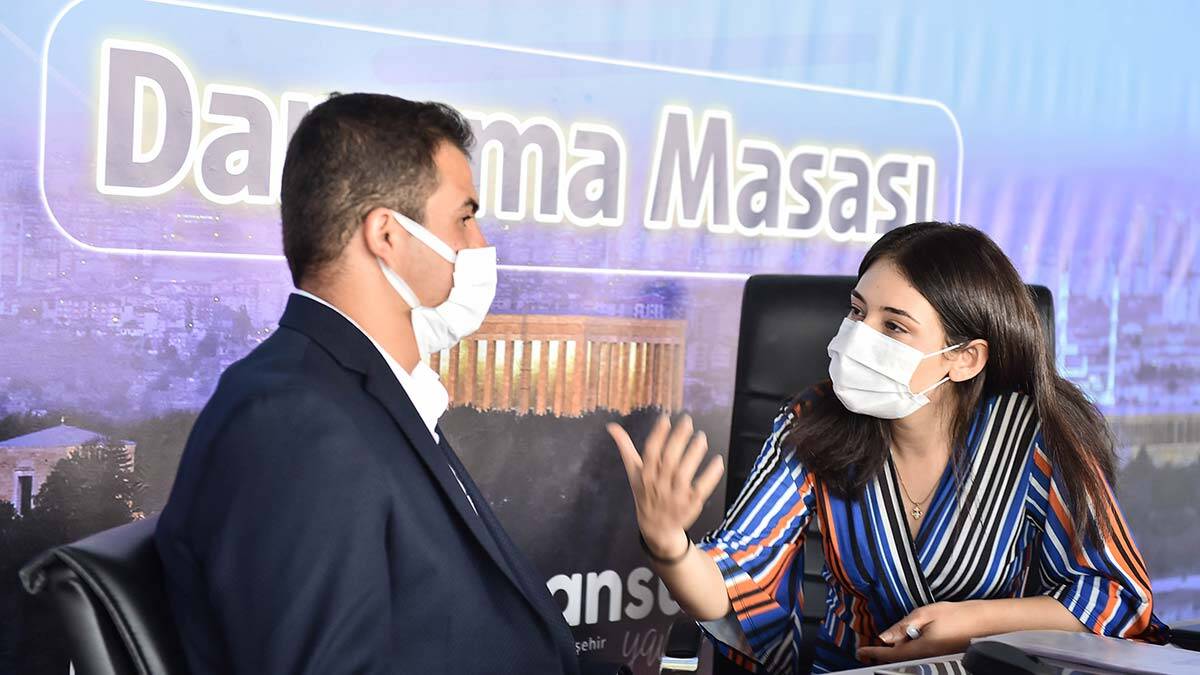 Büyükşehir'den öğrencilere Danışma Masası