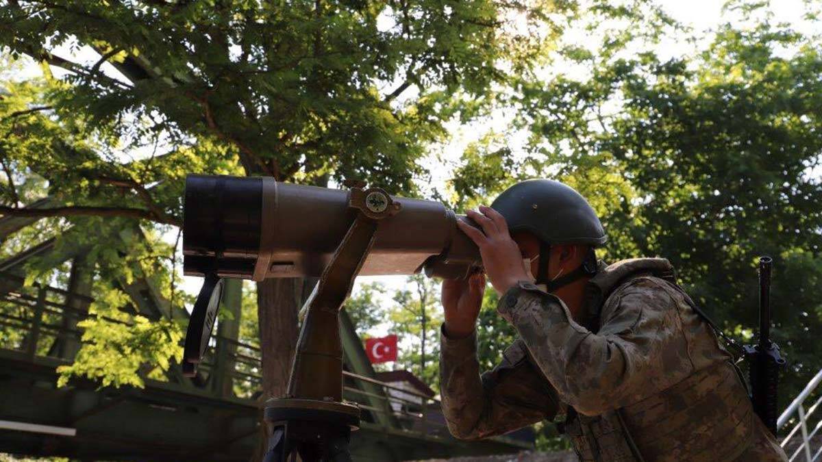 Yunanistan'a kaçmaya çalışan 9 FETÖ üyesi yakalandı