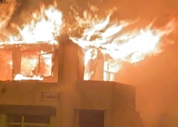 Zonguldak'ta metruk binada yangın