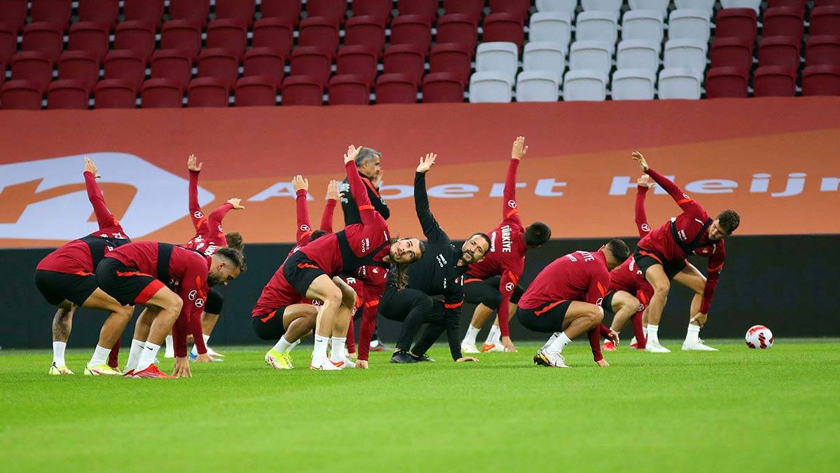 Şenol'a Türkiye şen ola! Gün geçmiyor ki hem ulusal hem de global ölçekte futbolda yeni olaylar, yeni skandallar yaşanmasın.