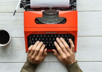 Kelimeler yürümeye başladı yine uygun adım