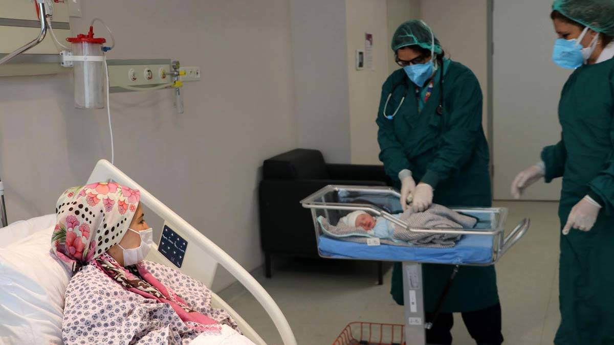 33 koronavirüs hastası hamileden 32'si aşısız