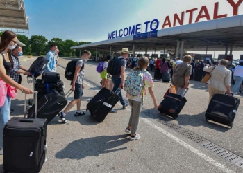 Antalya'ya gelen turist sayısı 6 milyonu geçti