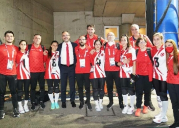 Kasapoğlu şampiyon Golbol Kadın Milli Takımı'nı tebrik etti