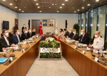 Soylu, AB Genişleme ve Komşuluk Politikası Komiseri ile görüştü