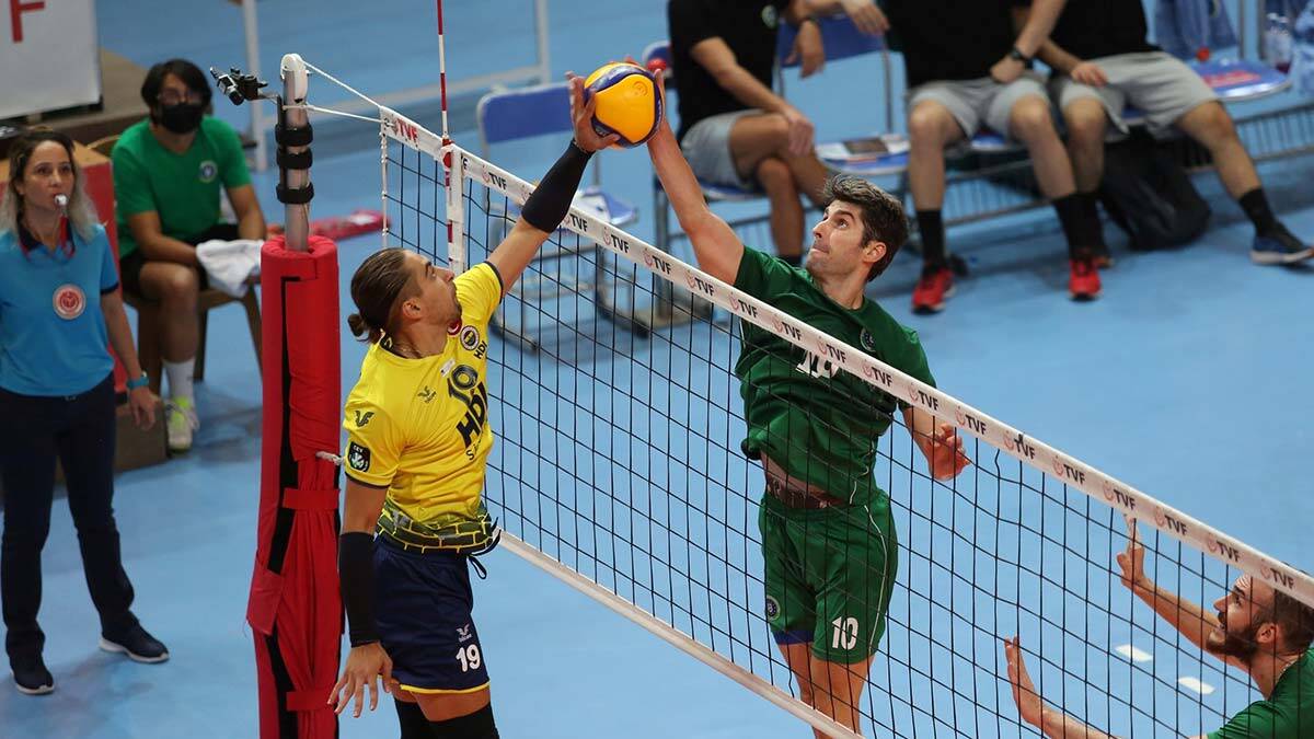 Bursa BBSK, Fenerbahçe HDI Sigorta'yı mağlup etti