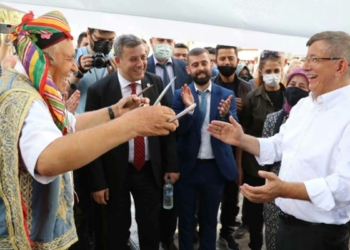 Davutoğlu, Devlet Bahçeli'ye yüklendi