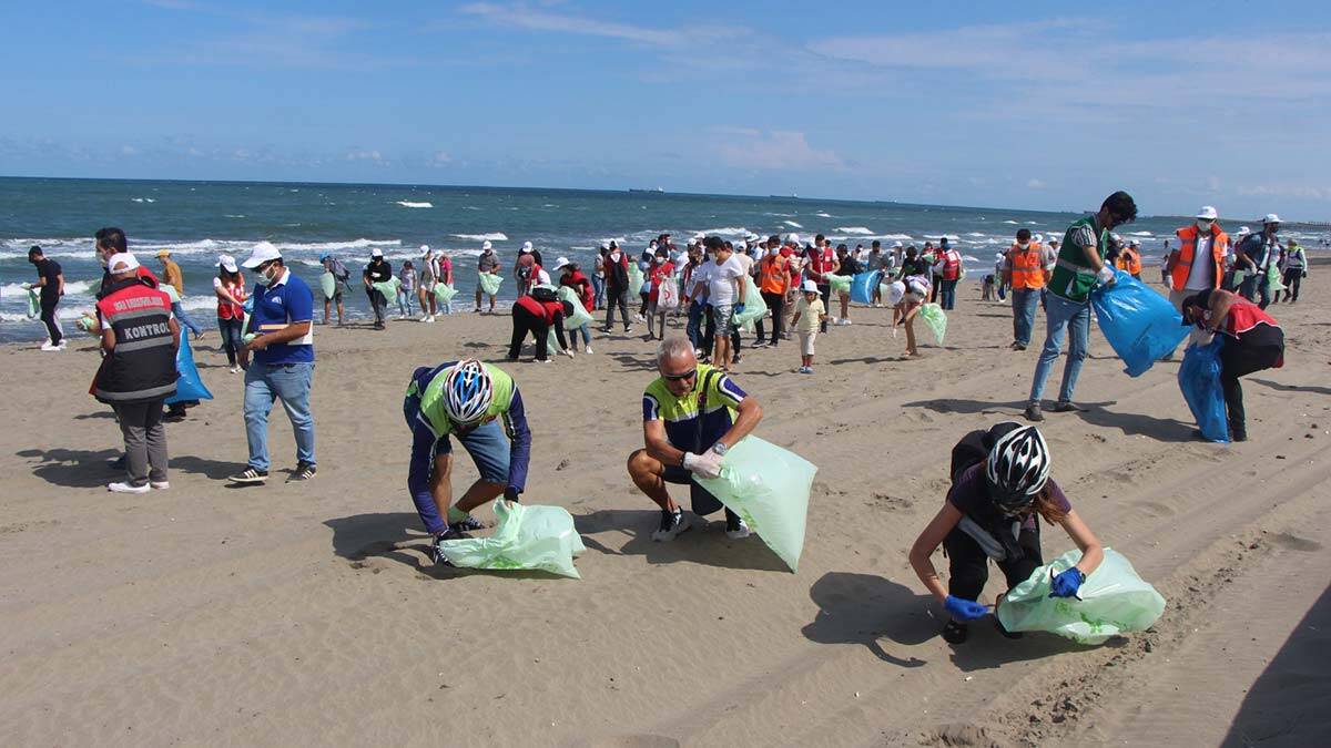 Denizlerden 2 milyon 850 bin ton atık çıktı