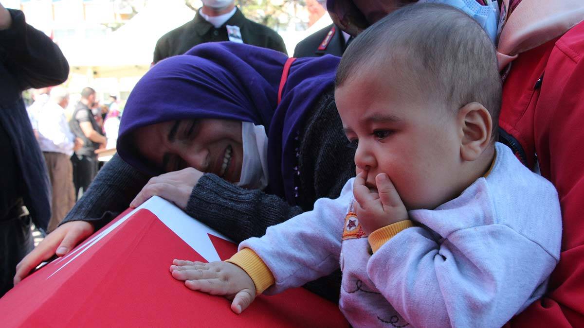 Uzman Çavuş Muammer Yiğit'e, son veda