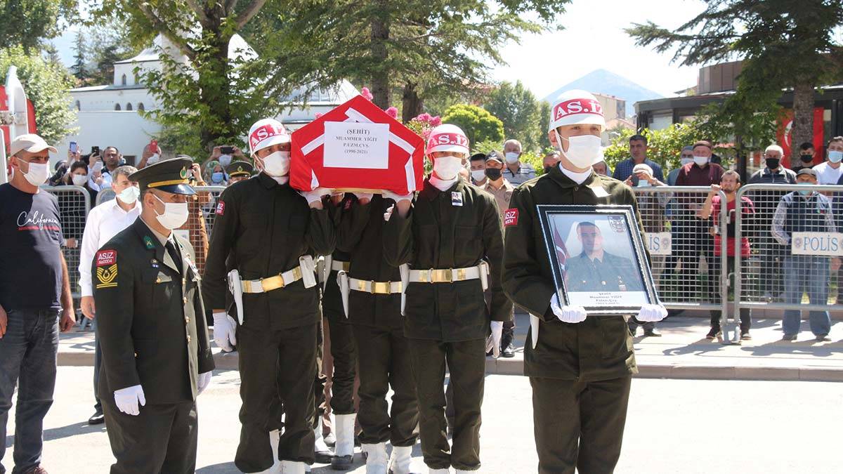 Uzman Çavuş Muammer Yiğit'e, son veda