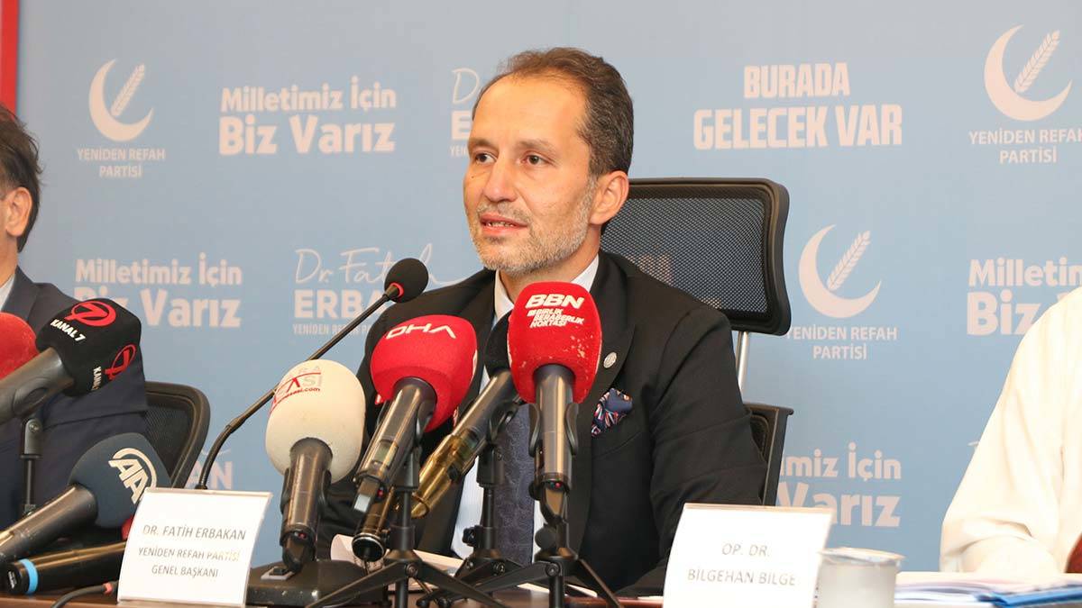 Fatih Erbakan'dan '3 kulaklı 5 gözlü yaratıklar' açıklaması