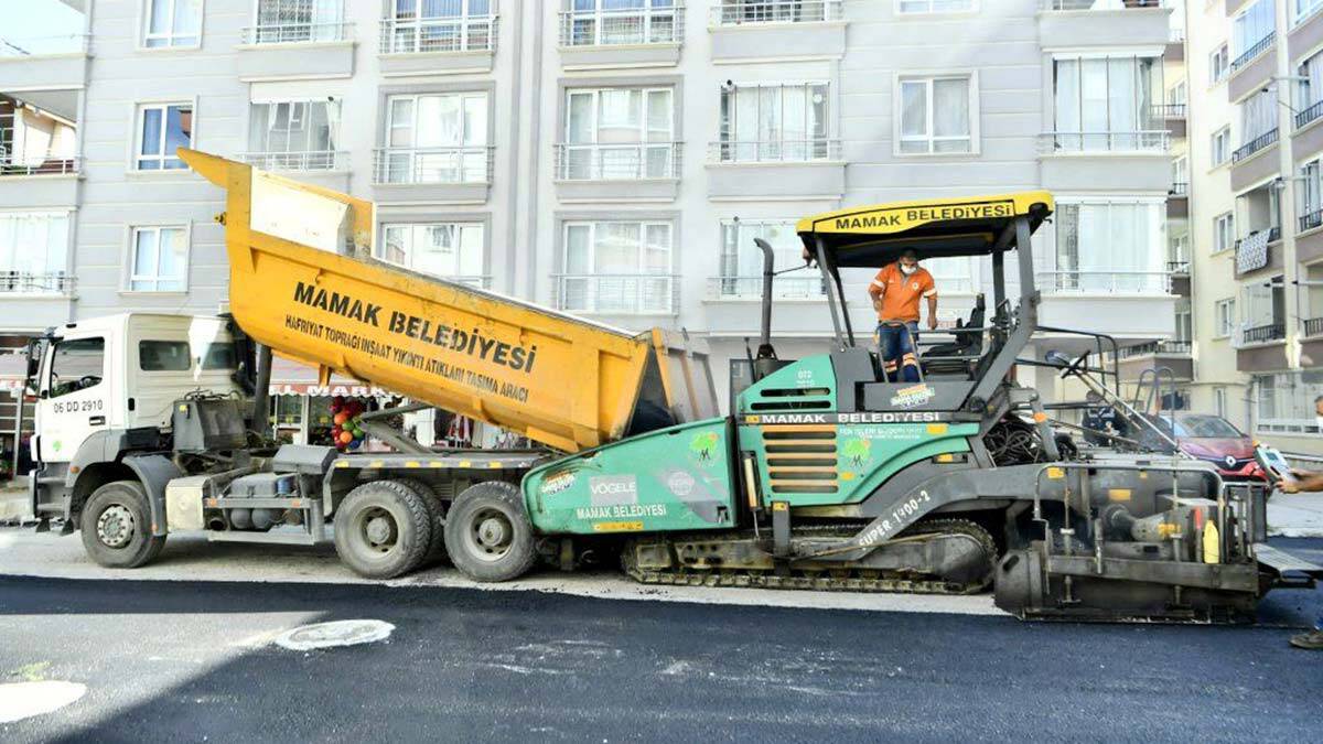 Köse, asfalt çalışmalarını denetledi
