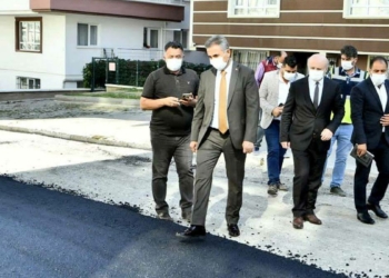 Köse, asfalt çalışmalarını denetledi