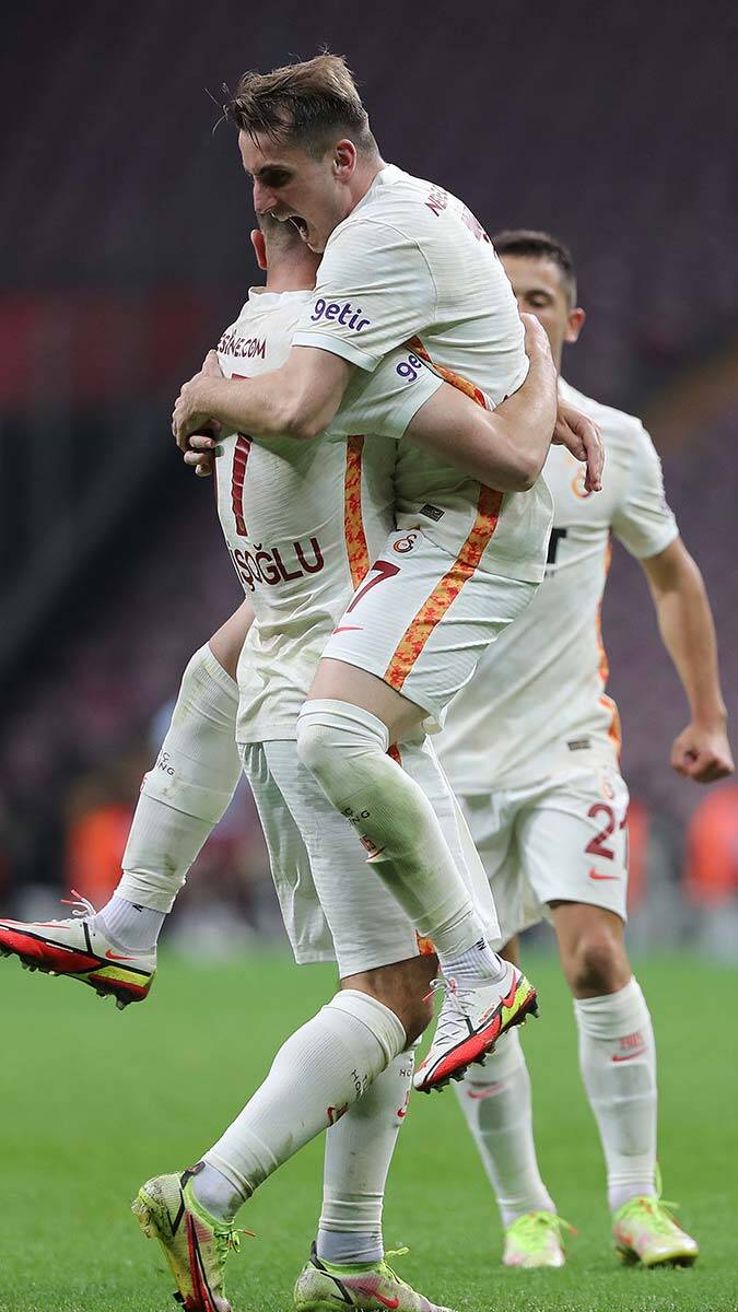 Galatasaray Göztepe'yi 2-1 yendi